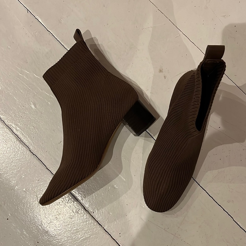 Glove boot brown Everlane never worn